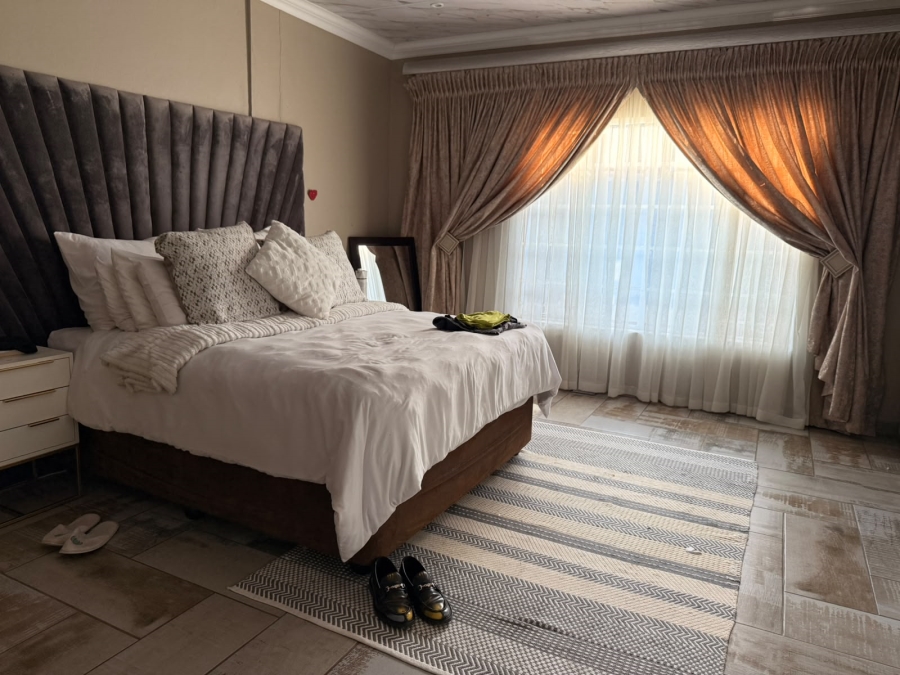 3 Bedroom Property for Sale in Waterkloof East North West